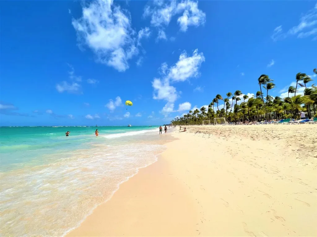 Arena Gorda Beach Direct Access